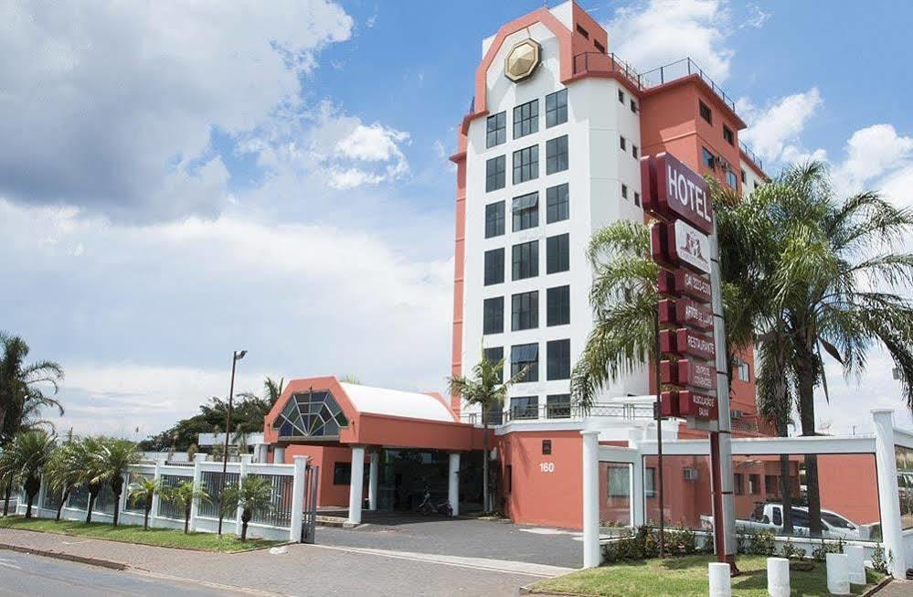 Carlton Plaza Hotel Uberlândia Zewnętrze zdjęcie